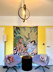 Wild Springs - Centraly Located House With Free Parking