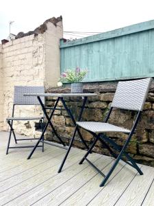 Wild Springs - Centraly Located House With Free Parking