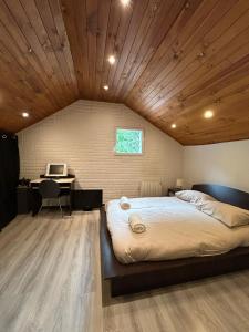 Appartements Au pied du chateau T3 : photos des chambres