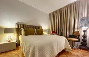 Superbe last floor next Presidency