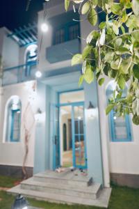 Miko Villa 3PN & 1PN Sofabed with sliding wall