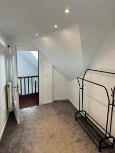 Nathanael Ferienwohnung mit Küche, WLAN & 4 Schlafzimmern