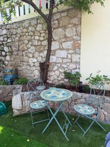 Villas Magnifique villa pieds dans l eau Saint Jean Cap Ferrat : Villa - Vue sur Mer