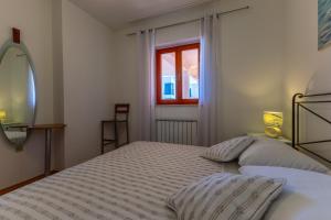 Mary in Volme with Garden