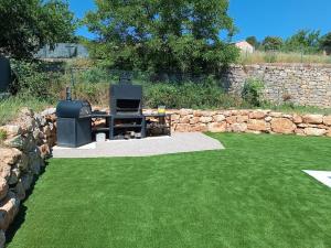 Maisons de vacances Villa avec piscine et terrain de petanque : photos des chambres