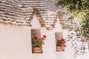 Escape in a Historic Trullo Estate - Private Garden Nordic Hot Tub - 4BR up to 8 guests