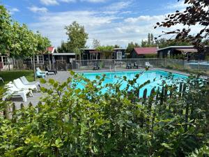 Chalet op mooie plek nabij het IJsselmeer Warns