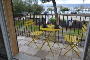 Cap Corse-Santa Severa, grande appartamento vista mare