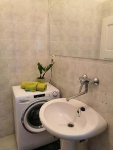 3 min Walk Old Town Center private room C