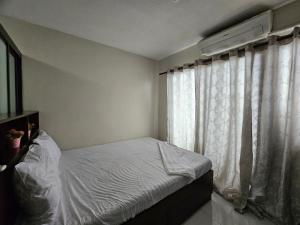 One oasis condominium ecoland 1bedroom near entrance