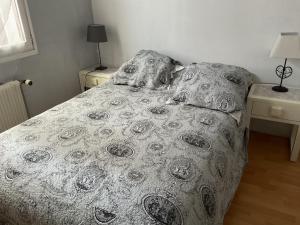 Sejours chez l'habitant PLIM CIE 2 chambres, sde a l'etage : photos des chambres
