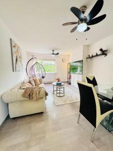 Swanky3Bed HomeModern Kitchen