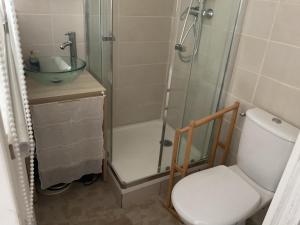 Sejours chez l'habitant PLIM CIE 2 chambres, sde a l'etage : photos des chambres