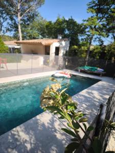 Villas Jolie Villa spacieuse : photos des chambres