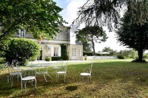 Villas Belle demeure XIXe au coeur des vignes : photos des chambres