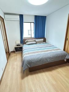 Near Asakusa, 5-min from Station, 5BR 150 square meters House, Near Skytree