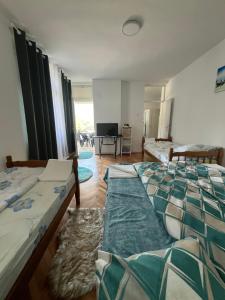 Lake City Apartment