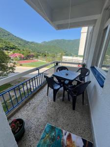 Lake City Apartment