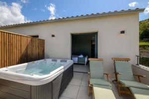 Hotels Le Belvedere : photos des chambres
