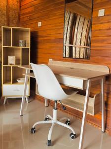 Murna House 2, Rooftop Balinese Wooden House 360 sunrise to sunset view