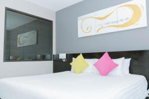 Beach front Patong Phuket Penthouse Family