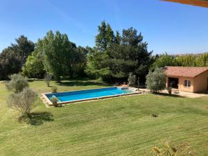 Grande maison avec piscine