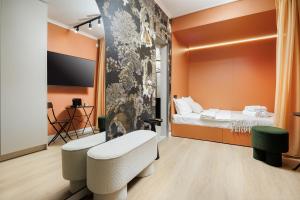 Old Town Capsule: 1-min to Piata Sfatului