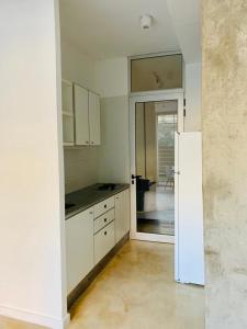 Beautiful apt with garden An oasis in the city