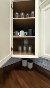 Cozy & Airy Retreat with Lots of Character