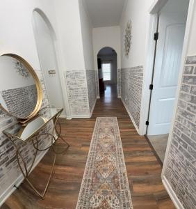 Cozy & Airy Retreat with Lots of Character