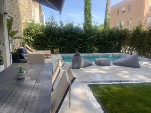 Gjiri Lalezit Swimming Pool Beach Villa