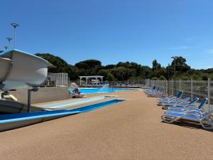 Chalets Chalet plein de charme au calme pres de st tropez : photos des chambres