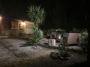 Chalets Chalet plein de charme au calme pres de st tropez : photos des chambres