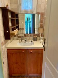 Chalets Chalet plein de charme au calme pres de st tropez : photos des chambres