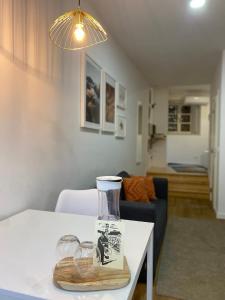 Blue Essence Apartment - Central