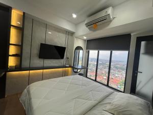 Apartment SeaView, Netflix, HighFloor