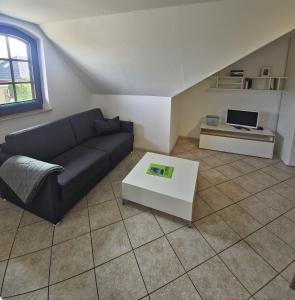 Fischstübchen Neeberg Apt 1 – Wald und Wiese