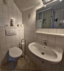 Fischstübchen Neeberg Apt 1 – Wald und Wiese