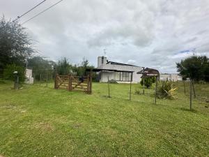 HERMOSA CASA 2 DORMITORIOS EN POTRERO DE GARAY