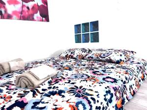 V2 Central Market Apartment