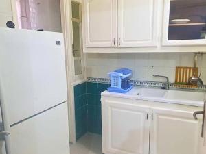 S1 Moderne à Ennasr 2 - Vue Jardin, Fibre Optique & Proche de Tout