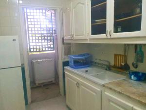 S1 Moderne à Ennasr 2 - Vue Jardin, Fibre Optique & Proche de Tout