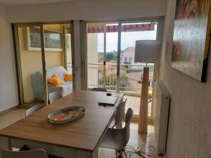 Appartements 54m2, clim, T2, centre BANDOL, terrasse, TOUT A PIED : photos des chambres