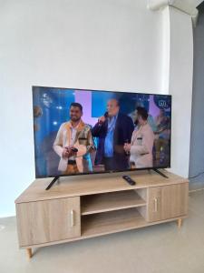 Modern villa with private pool, 1 block from the Ocean