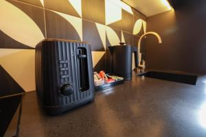 No 5 by Warren Collection