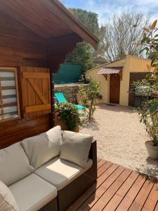 Campings CHALET, PISCINE, JACUZZI,JARDIN CLOTURE, ANIMAUX Acceptes : photos des chambres