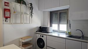 Casa dos Sinos Beach Apartment 1 with Roof Terrace