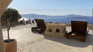Kamarí Real Living, with Caldera views and Jacuzzi