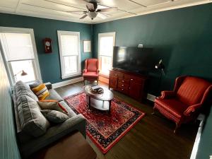 The Historic Downtown Suite
