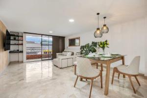 Urban 3rd floor Condo 3bed3bath 6guest max no elevator